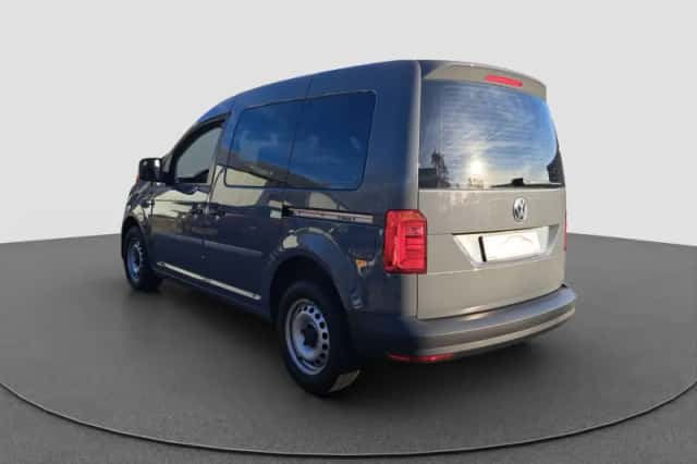 Volkswagen Caddy (2016) thumbnail 4