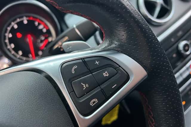 Mercedes-Benz CLA-Klasse (2018) thumbnail 14