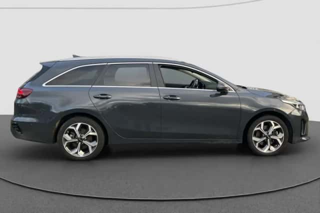Kia Ceed Sportswagon (2020) thumbnail 2