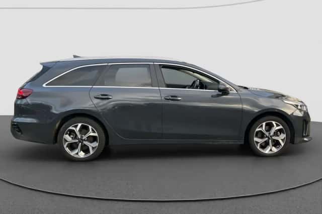 Kia Ceed Sportswagon (2020) thumbnail 2