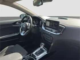 Kia XCeed (2020) thumbnail 10