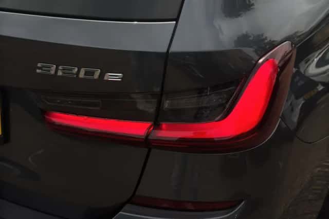 BMW 3-Serie (2019) thumbnail 13