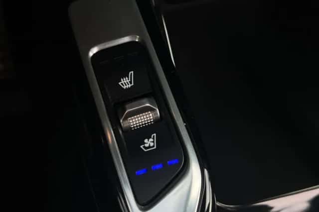 Kia Sorento (2020) thumbnail 5