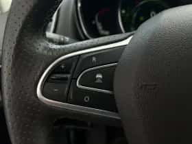 Renault Espace (2015) thumbnail 12