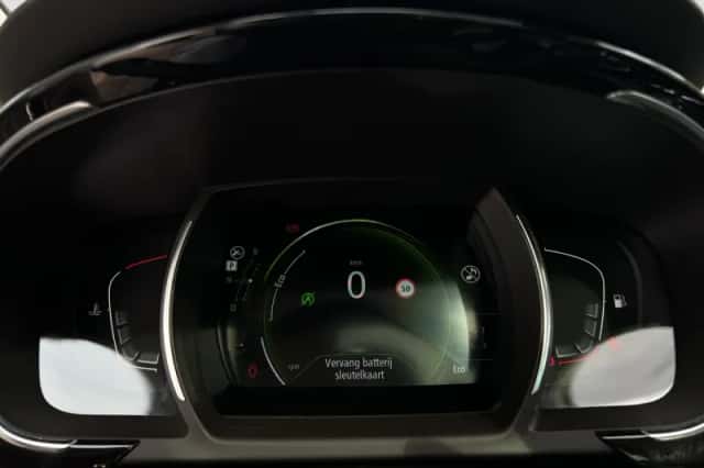 Renault Espace (2015) thumbnail 14