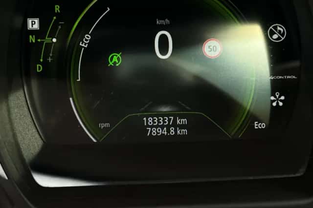 Renault Espace (2015) thumbnail 15