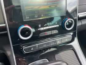 Renault Espace (2015) thumbnail 16