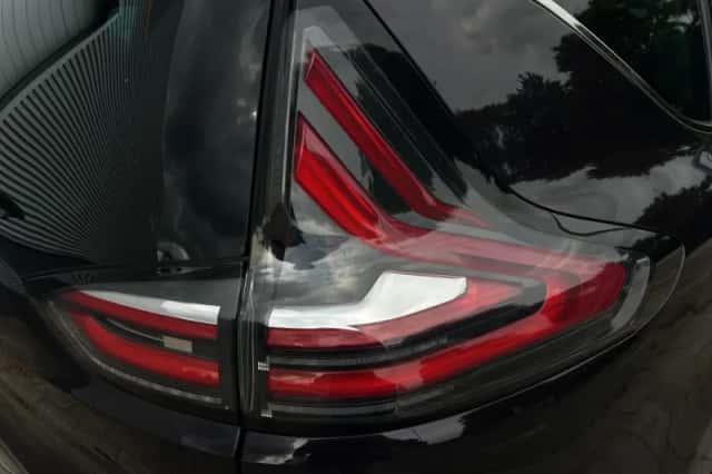 Renault Espace (2015) thumbnail 25