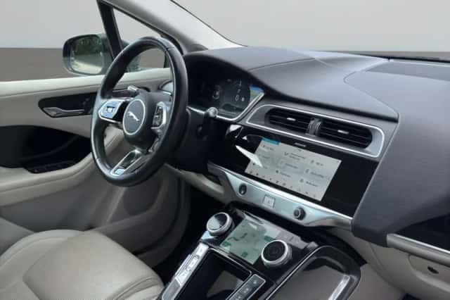 Jaguar I-Pace (2018) thumbnail 11