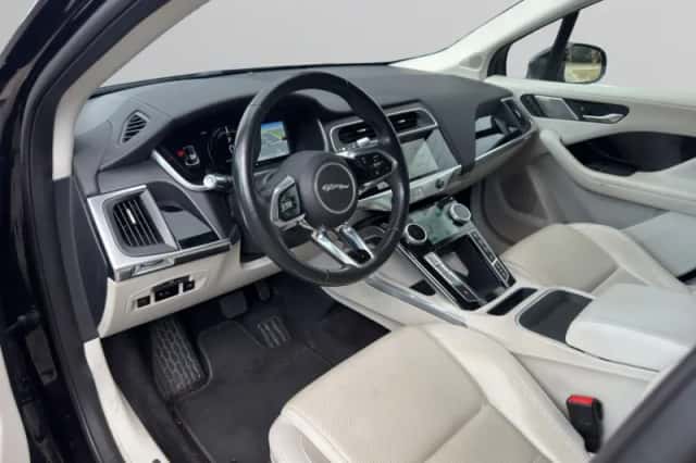 Jaguar I-Pace (2018) thumbnail 9