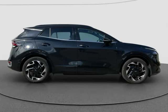 Kia Sportage (2022) thumbnail 2