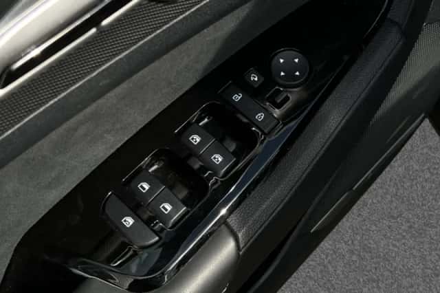 Kia Sportage (2022) thumbnail 13
