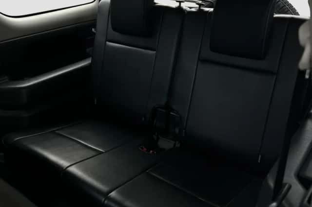 Suzuki Jimny (2012) thumbnail 21