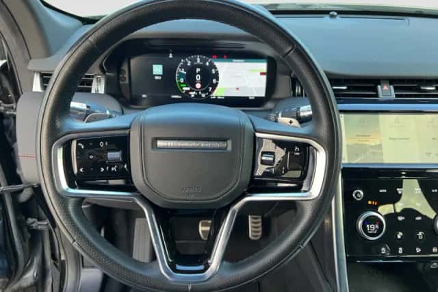 Land Rover Discovery Sport (2020) thumbnail 16