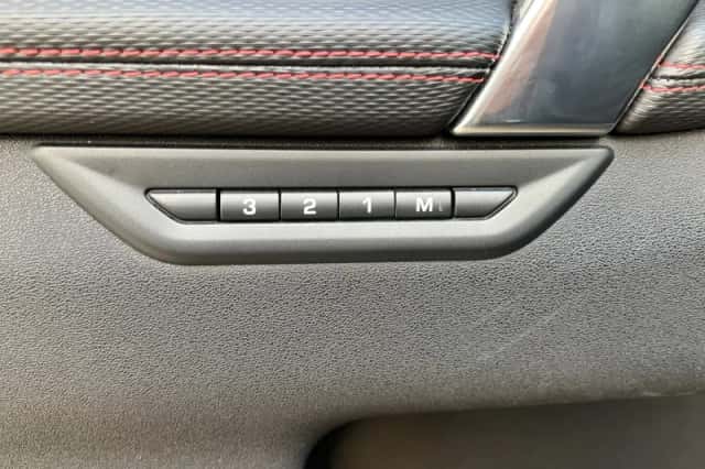 Land Rover Discovery Sport (2020) thumbnail 4