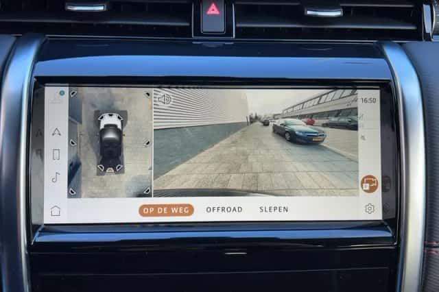 Land Rover Discovery Sport (2020) thumbnail 5