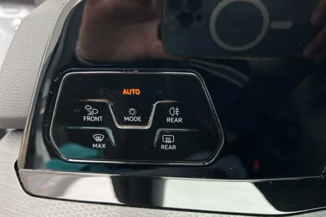 Volkswagen Golf (2020) thumbnail 12