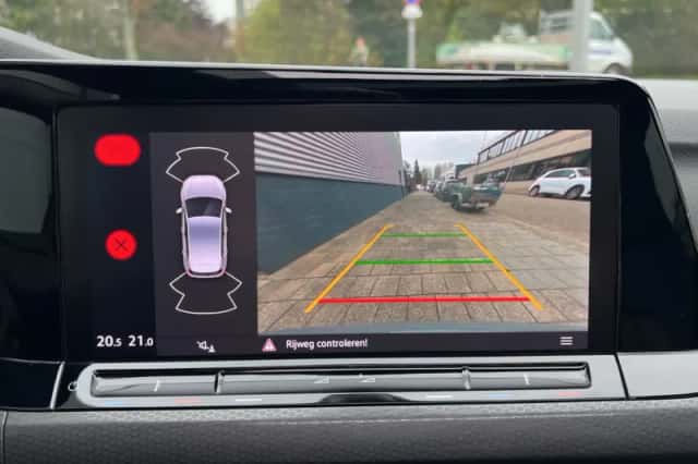 Volkswagen Golf (2020) thumbnail 16
