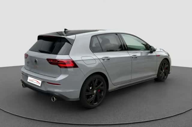 Volkswagen Golf (2020) thumbnail 3