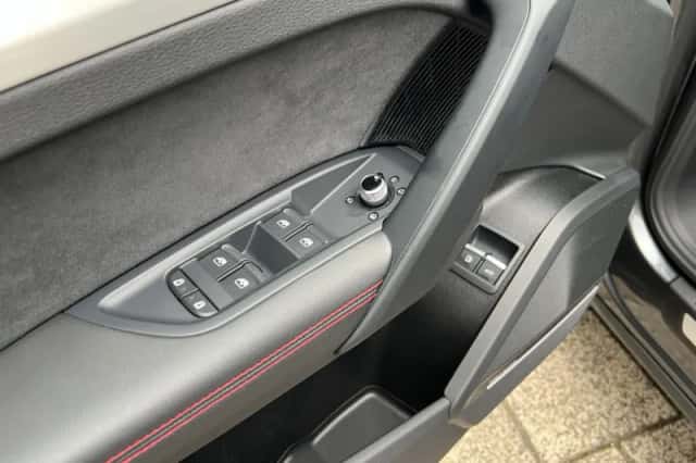 Audi Q5 (2022) thumbnail 11