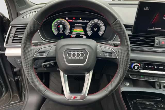Audi Q5 (2022) thumbnail 12