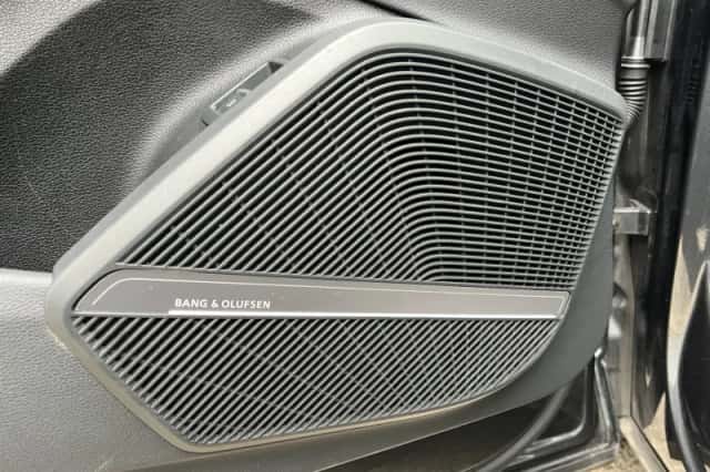 Audi Q5 (2022) thumbnail 3