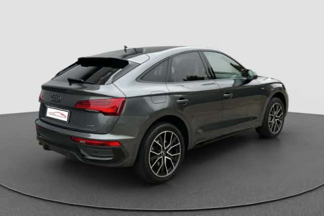 Audi Q5 (2022) thumbnail 6