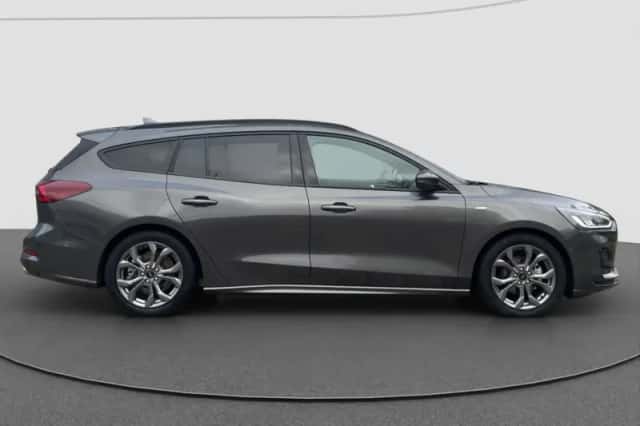 Ford Focus (2024) thumbnail 2