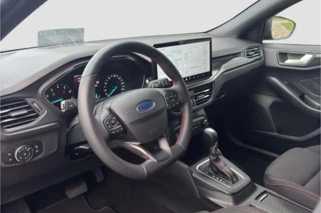Ford Focus (2024) thumbnail 11