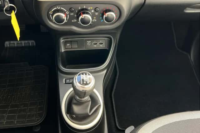 Renault Twingo (2019) thumbnail 13