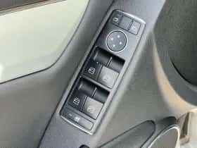 Mercedes-Benz C-Klasse (2010) thumbnail 16