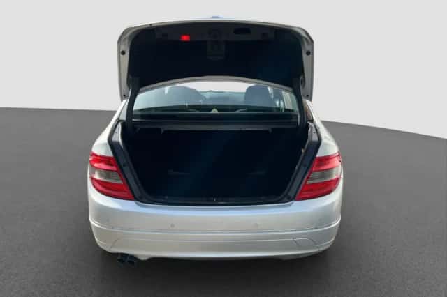 Mercedes-Benz C-Klasse (2010) thumbnail 21