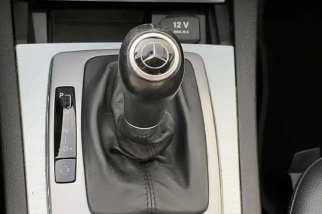 Mercedes-Benz C-Klasse (2010) thumbnail 25