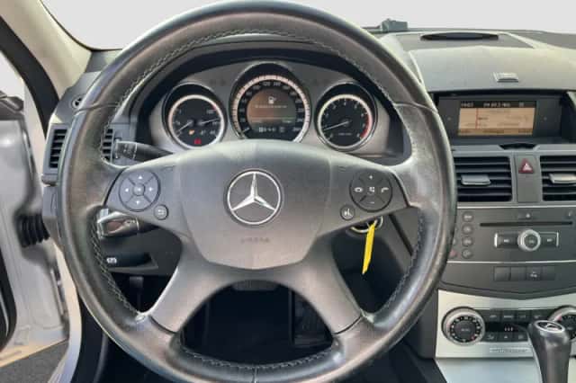 Mercedes-Benz C-Klasse (2010) thumbnail 10