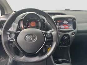 Toyota Aygo (2018) thumbnail 11