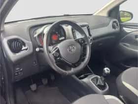 Toyota Aygo (2018) thumbnail 9