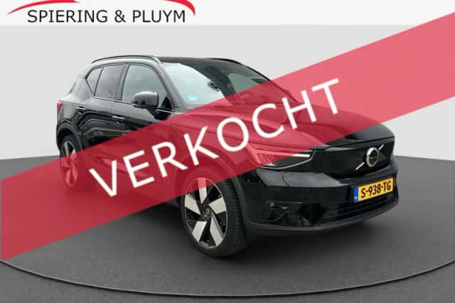 Volvo XC40 (2022) thumbnail 1