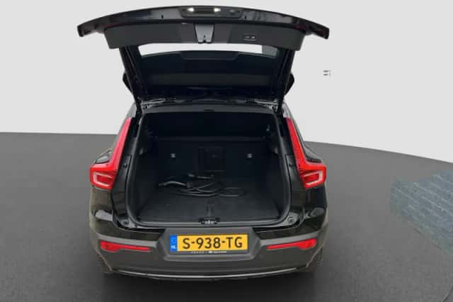 Volvo XC40 (2022) thumbnail 21