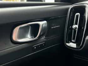 Volvo XC40 (2022) thumbnail 6