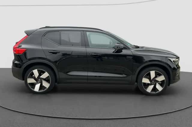 Volvo XC40 (2022) thumbnail 8