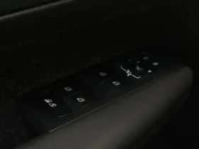 Volvo XC40 (2021) thumbnail 11