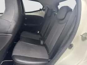 Toyota Aygo (2017) thumbnail 19