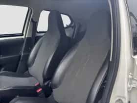 Toyota Aygo (2017) thumbnail 10