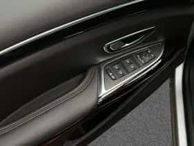Renault Espace (2015) thumbnail 14