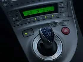 Toyota Prius (2012) thumbnail 16