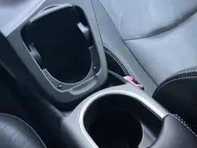 Toyota Prius (2012) thumbnail 17