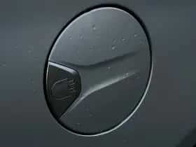 Toyota Prius (2012) thumbnail 23