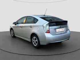 Toyota Prius (2012) thumbnail 9