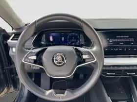 Škoda Octavia (2021) thumbnail 11