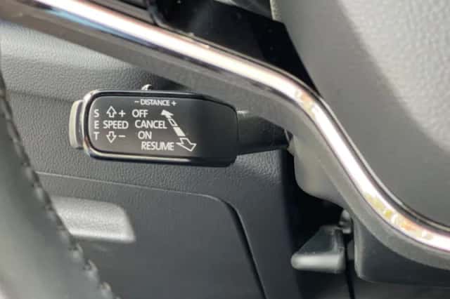 Škoda Octavia (2021) thumbnail 12